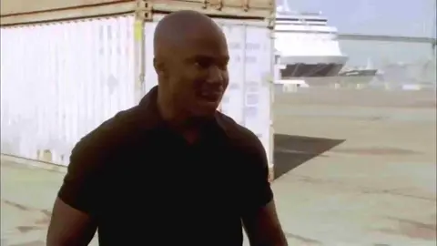Dexter - Cargo Scene at 00:40 — DOAKES